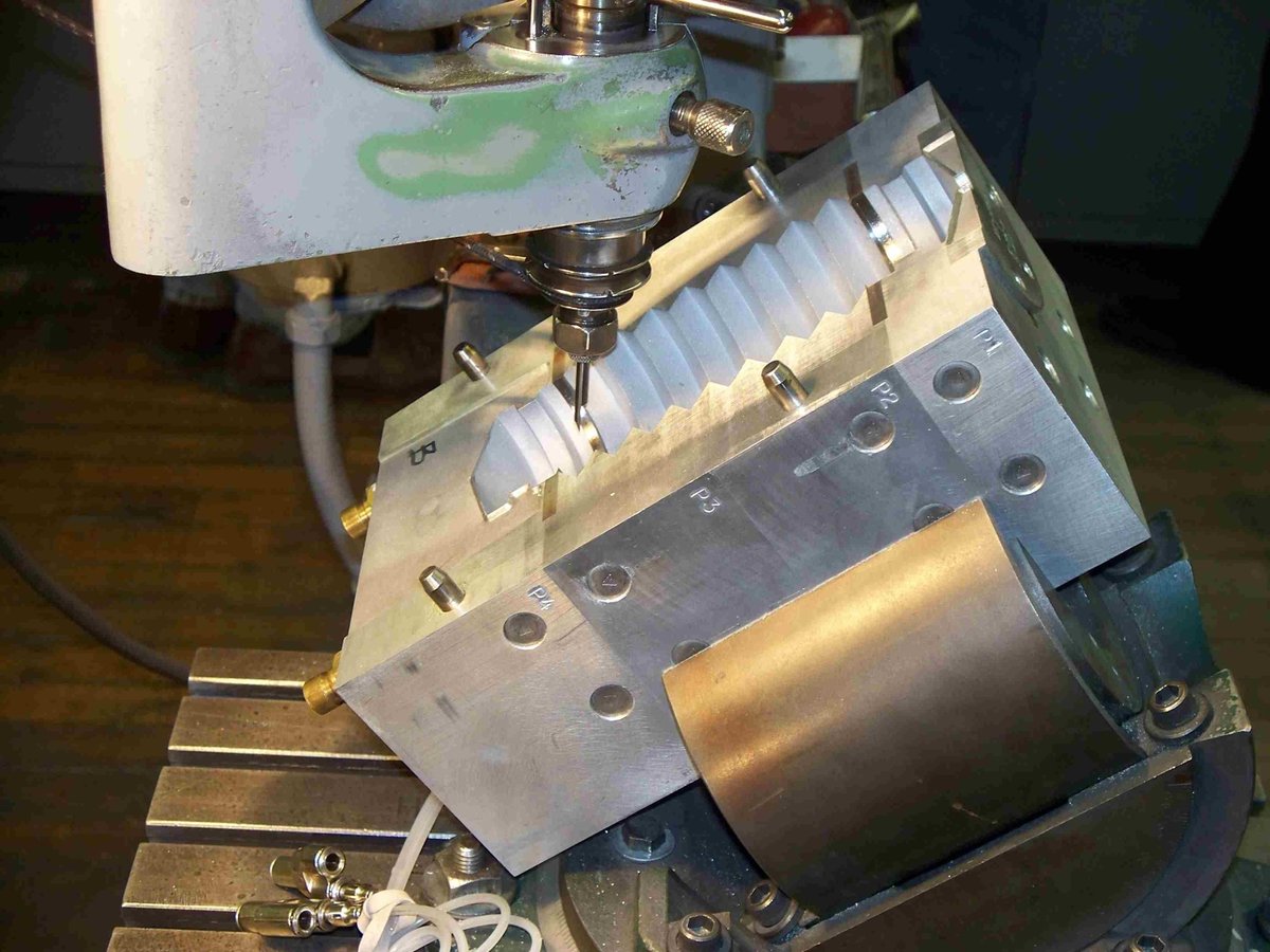 mold engraving
